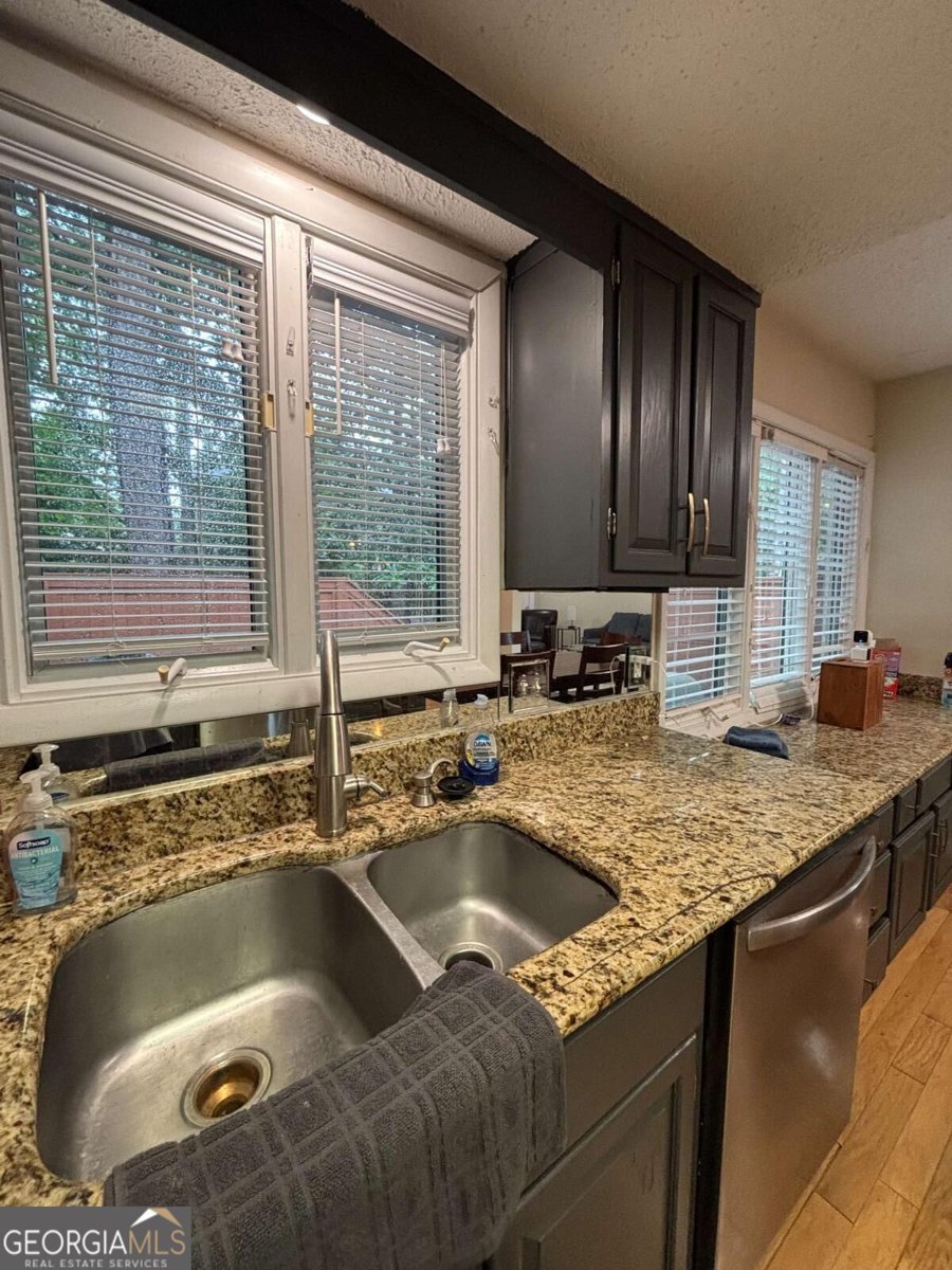 12 Basswood Circle Sandy Springs - Photo 12