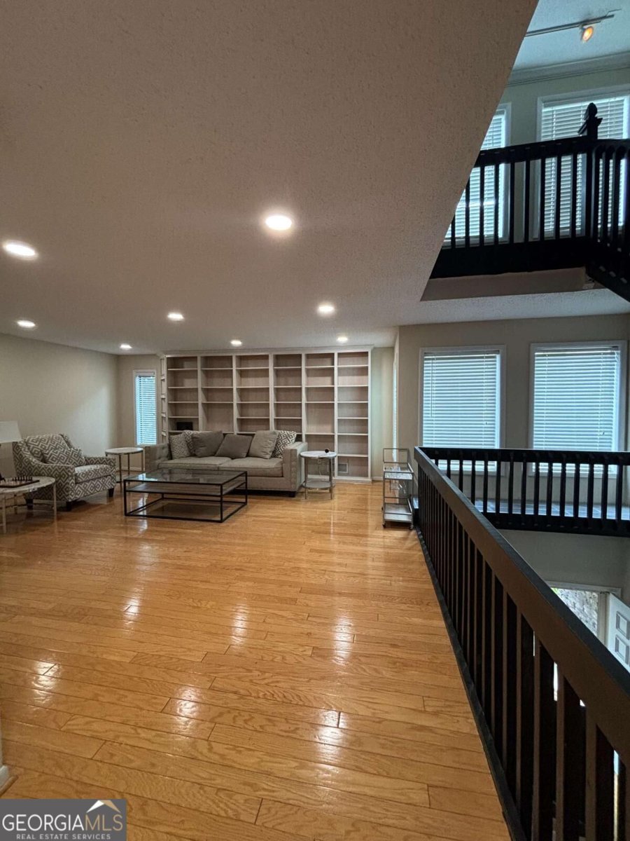 12 Basswood Circle Sandy Springs - Photo 8