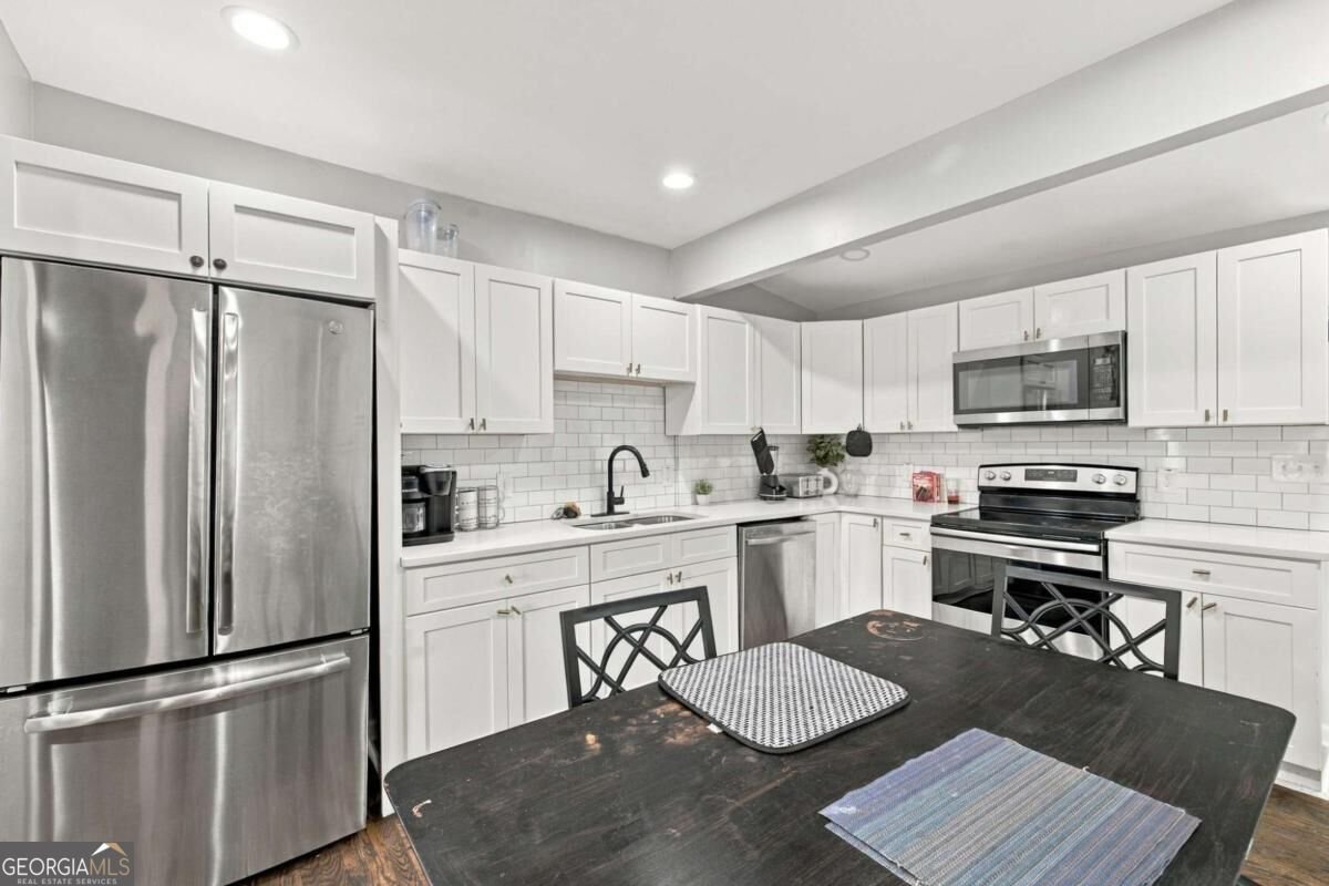 1677 M L King Jr Drive Atlanta - Photo 6