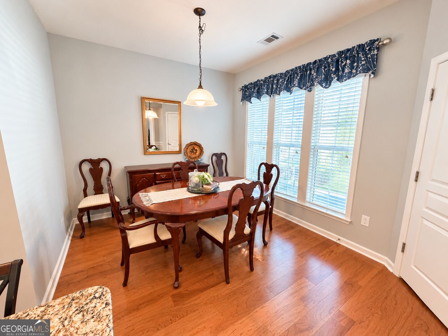 844 Peach Blossom Court Griffin - Photo 31