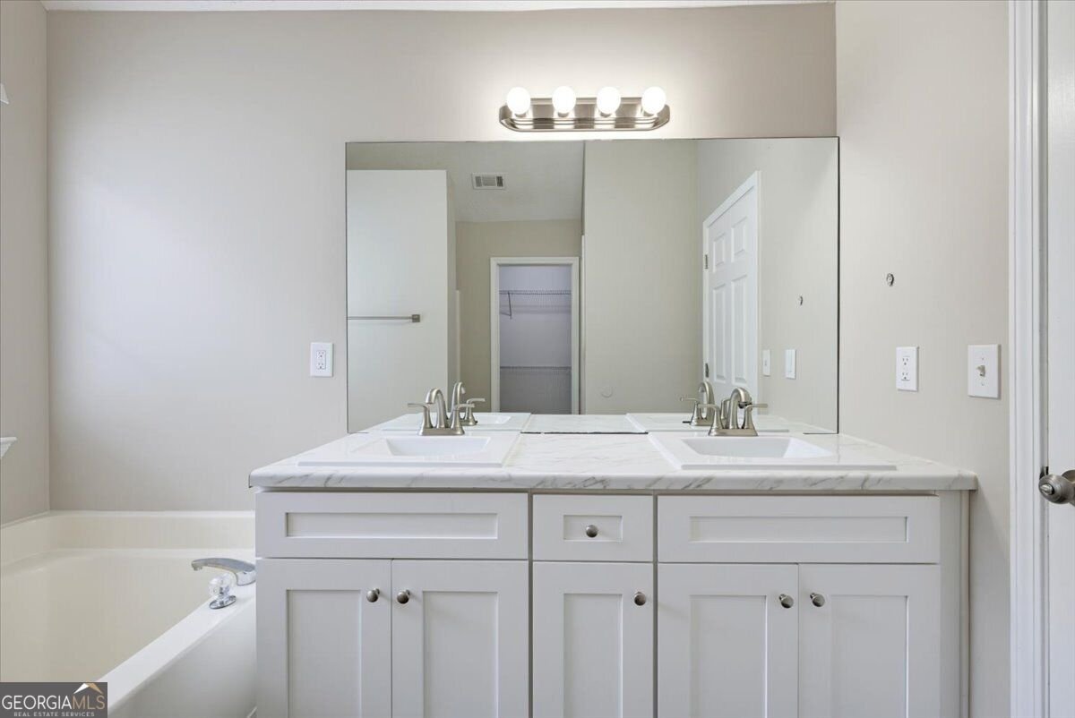 9491 Whaleys Lake Lane Jonesboro - Photo 18