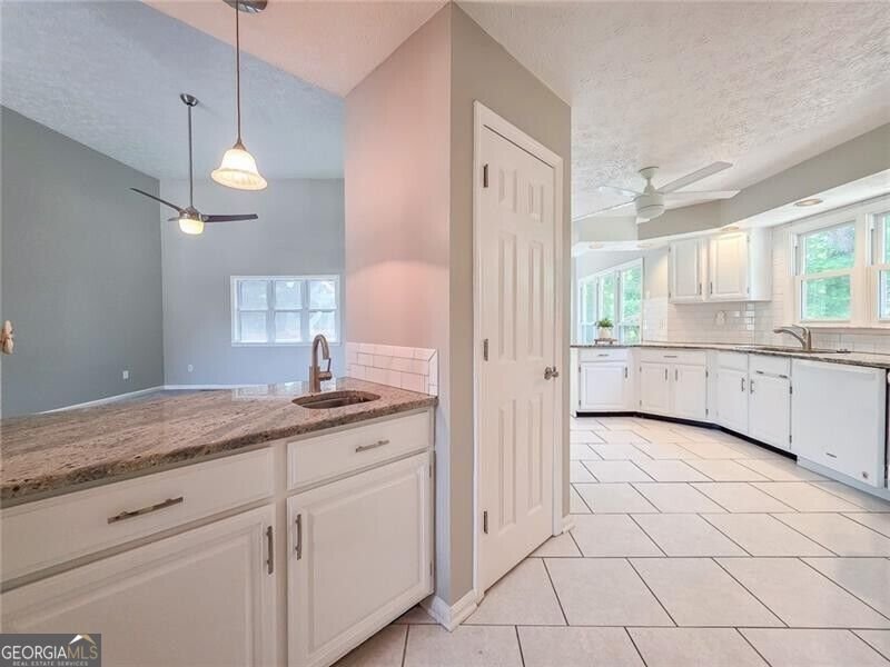 1223 Kaylyn Court Kennesaw - Photo 17