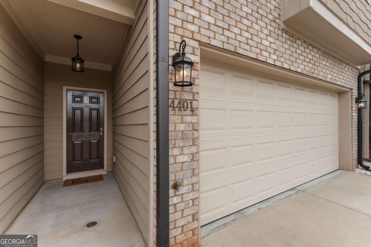 4401 Fulson Drive Lilburn - main photo