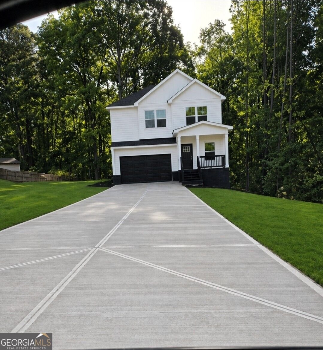 131 Forest Place Stockbridge - main photo
