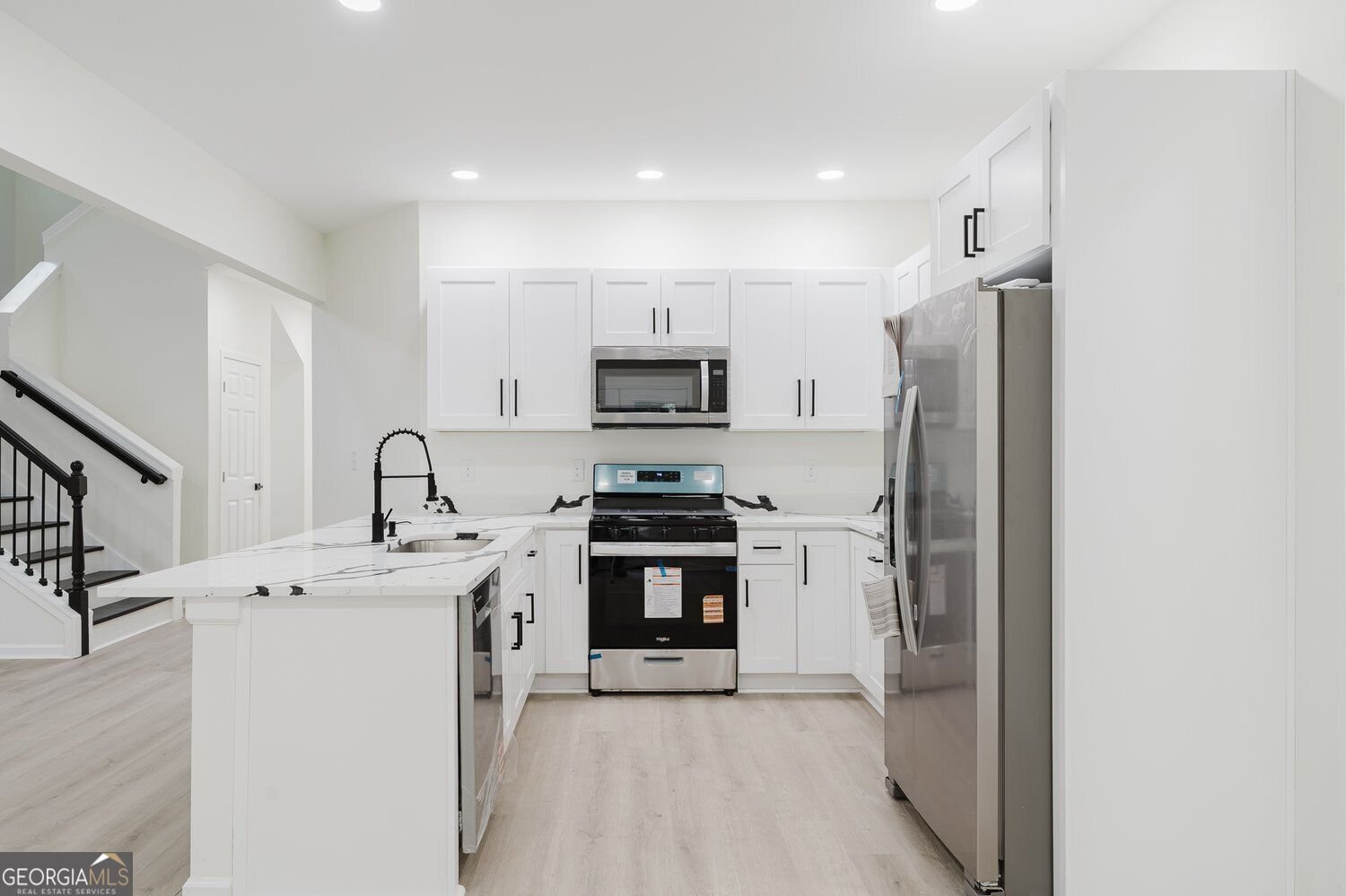 131 Forest Place Stockbridge - Photo 18