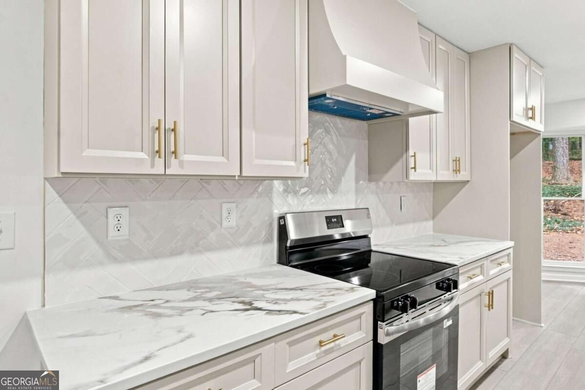 645 Noell Way Lilburn - Photo 8