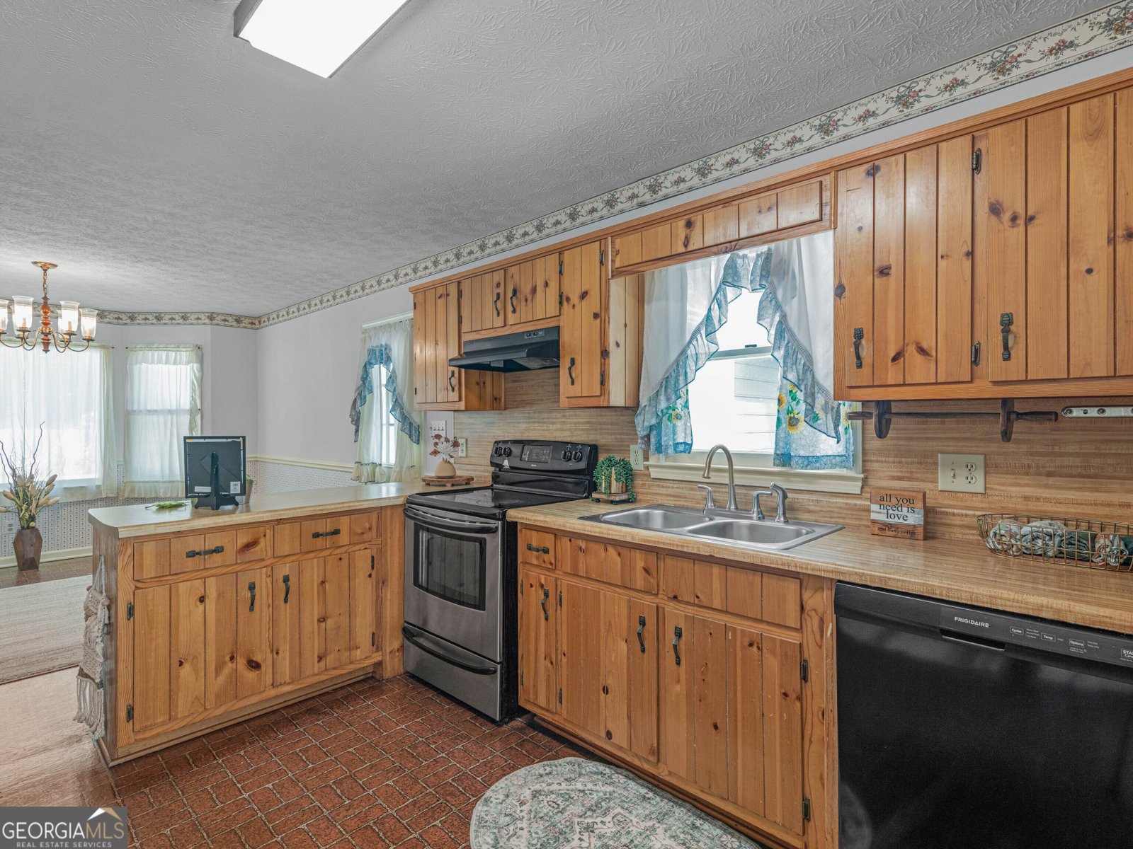 1390 Kirkland Road Covington - Photo 10