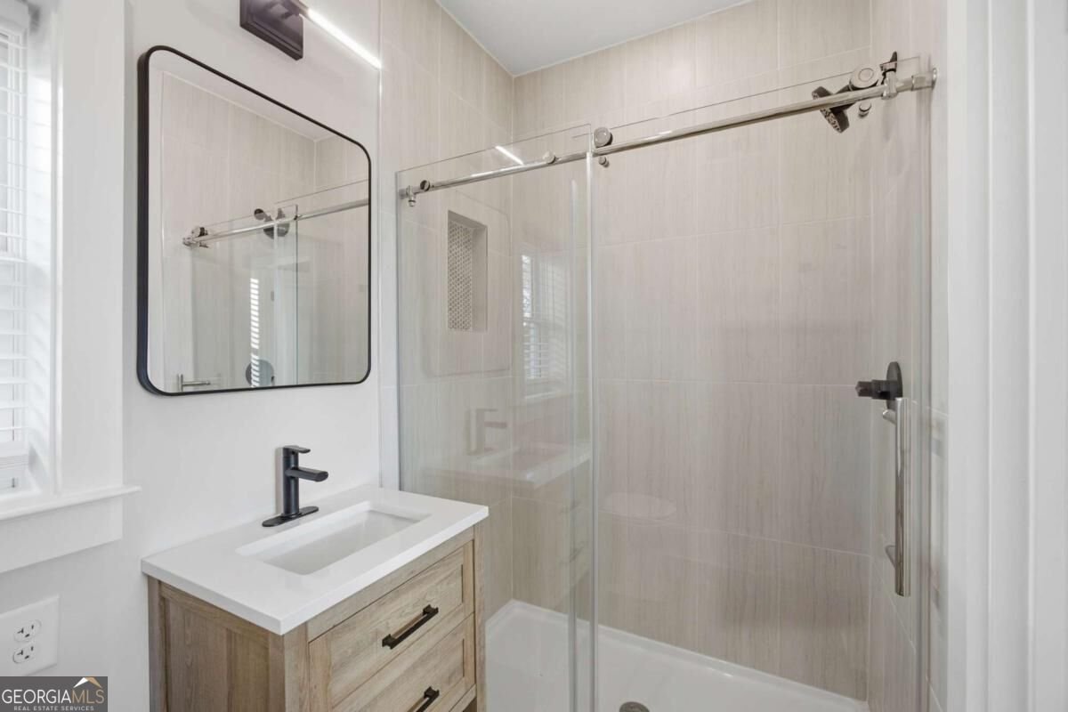 184 W Jarrard Street Cleveland - Photo 6
