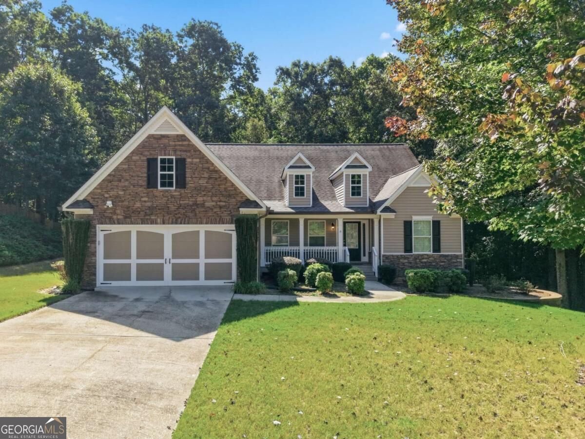 2516 Deep Wood Court Loganville - main photo