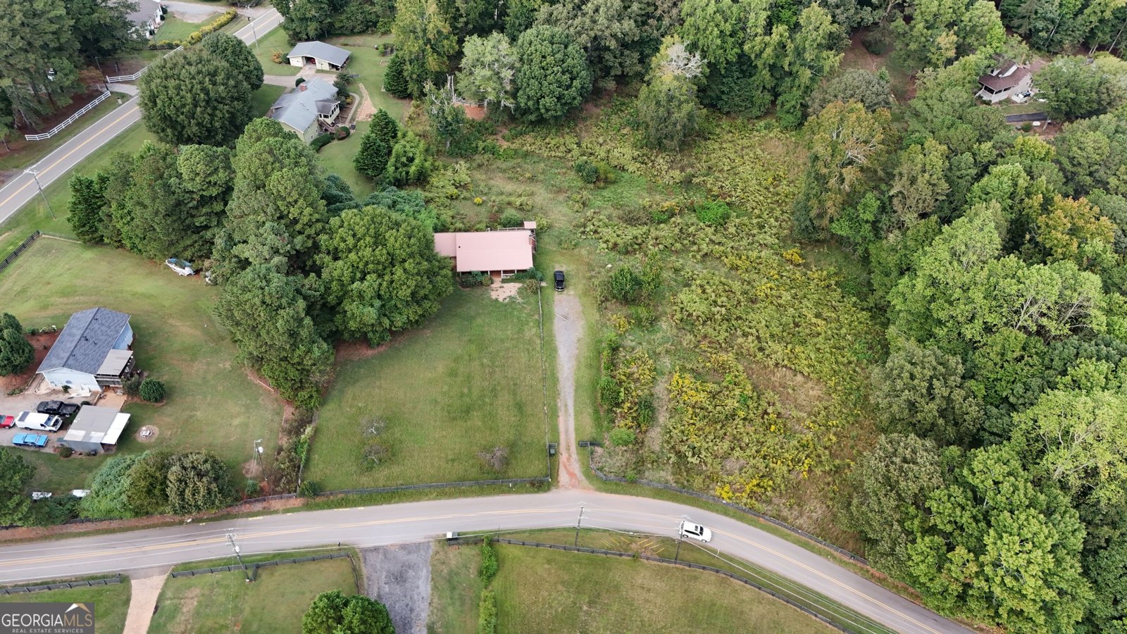 7582 Bates Drive Alpharetta - Photo 10