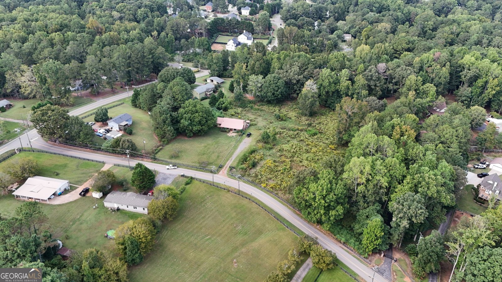 7582 Bates Drive Alpharetta - Photo 9