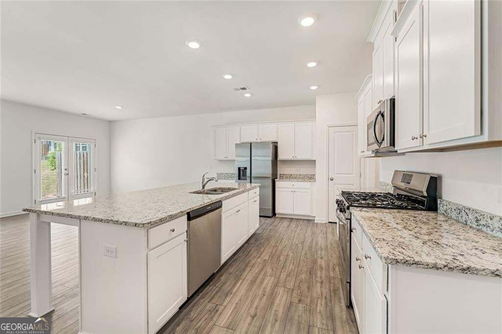 649 Isom Walk Suwanee - Photo 14