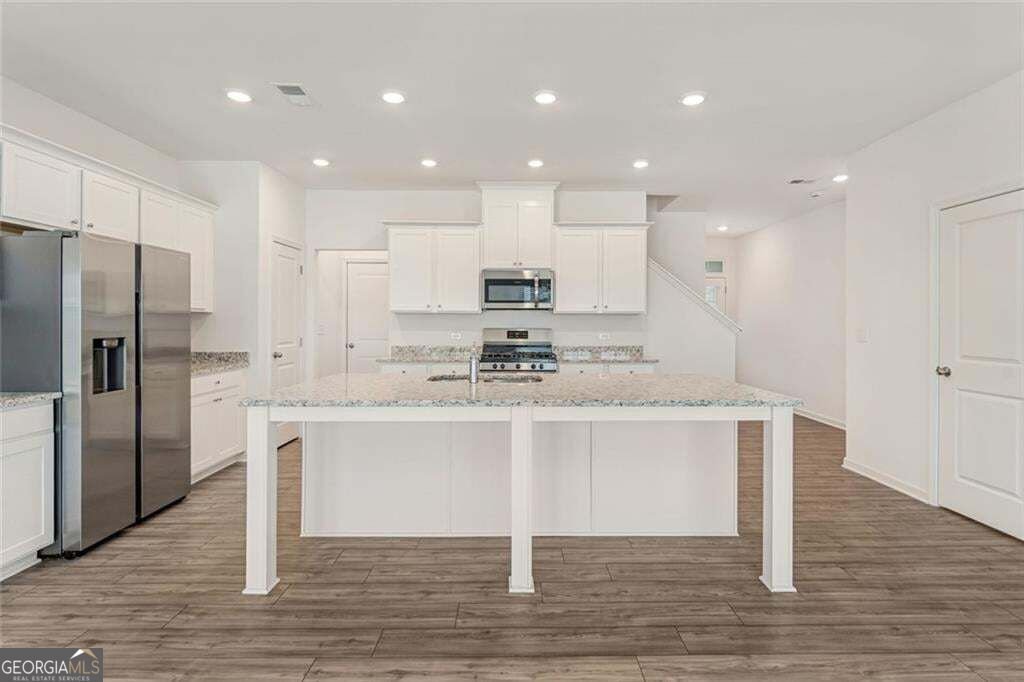 649 Isom Walk Suwanee - Photo 18