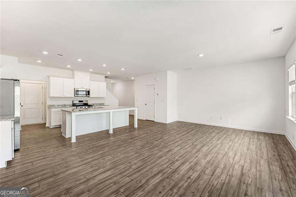 649 Isom Walk Suwanee - Photo 35