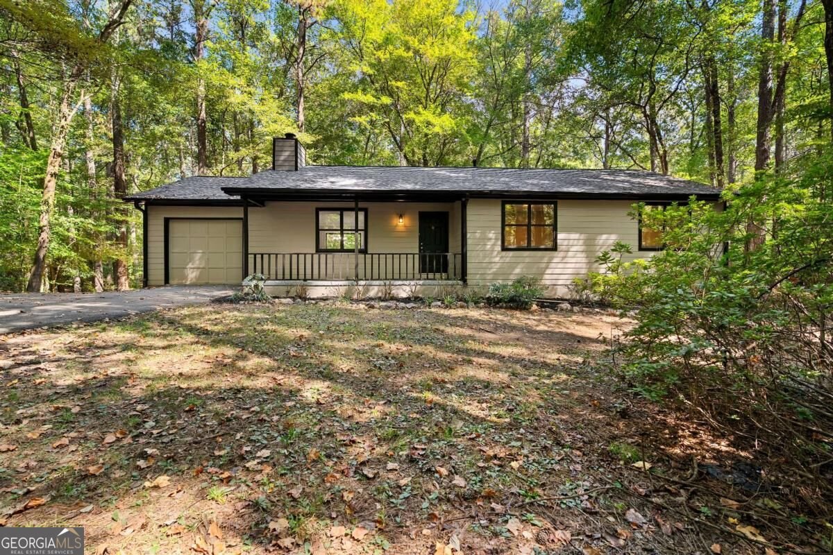 4006 Lake Acworth Drive Acworth - main photo
