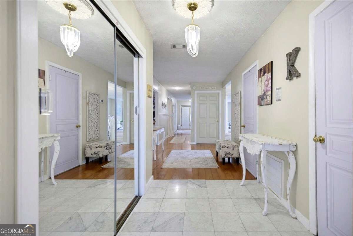 2099 Cascade Road Atlanta - Photo 5