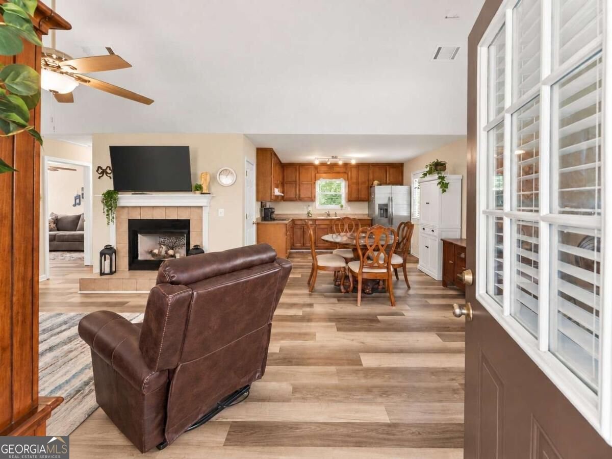 2560 Fairlane Drive Cumming - Photo 11