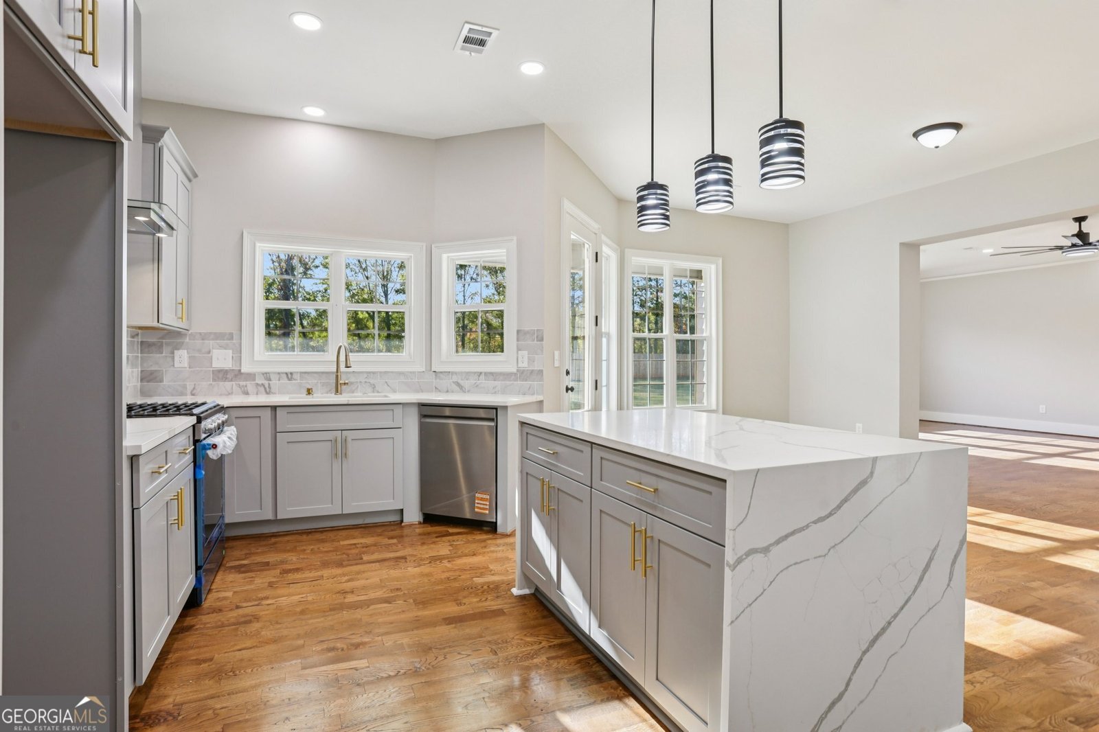 1949 Pucketts Drive Lilburn - Photo 11