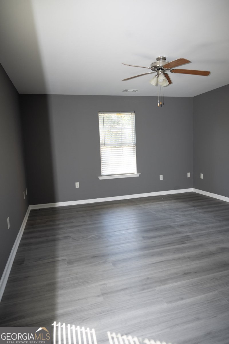 110 Bradley Circle Barnesville - Photo 6