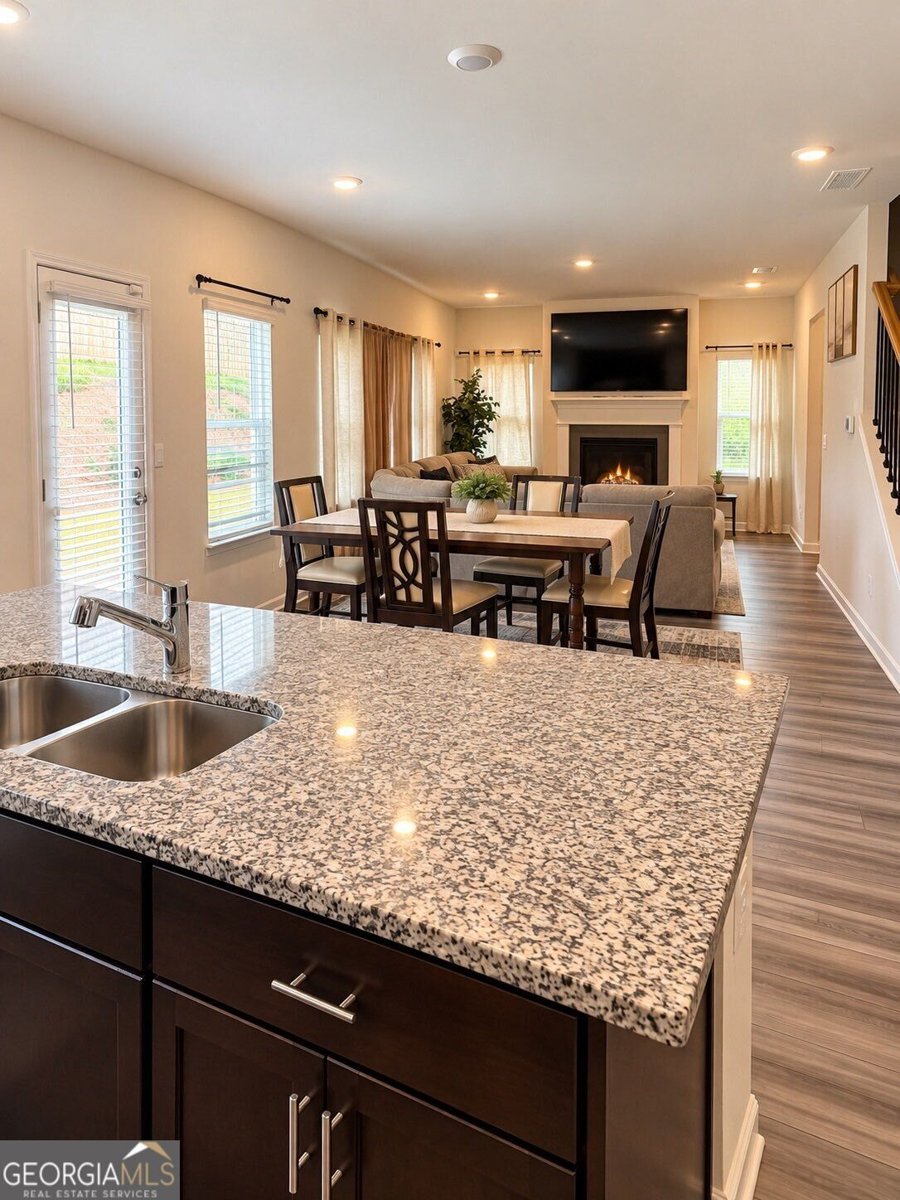 6943 Newcastle Court Fairburn - Photo 6