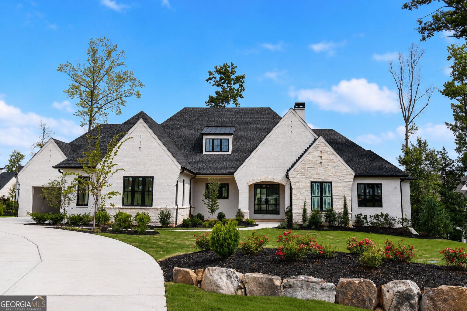 5071 Kings Close Alpharetta - main photo