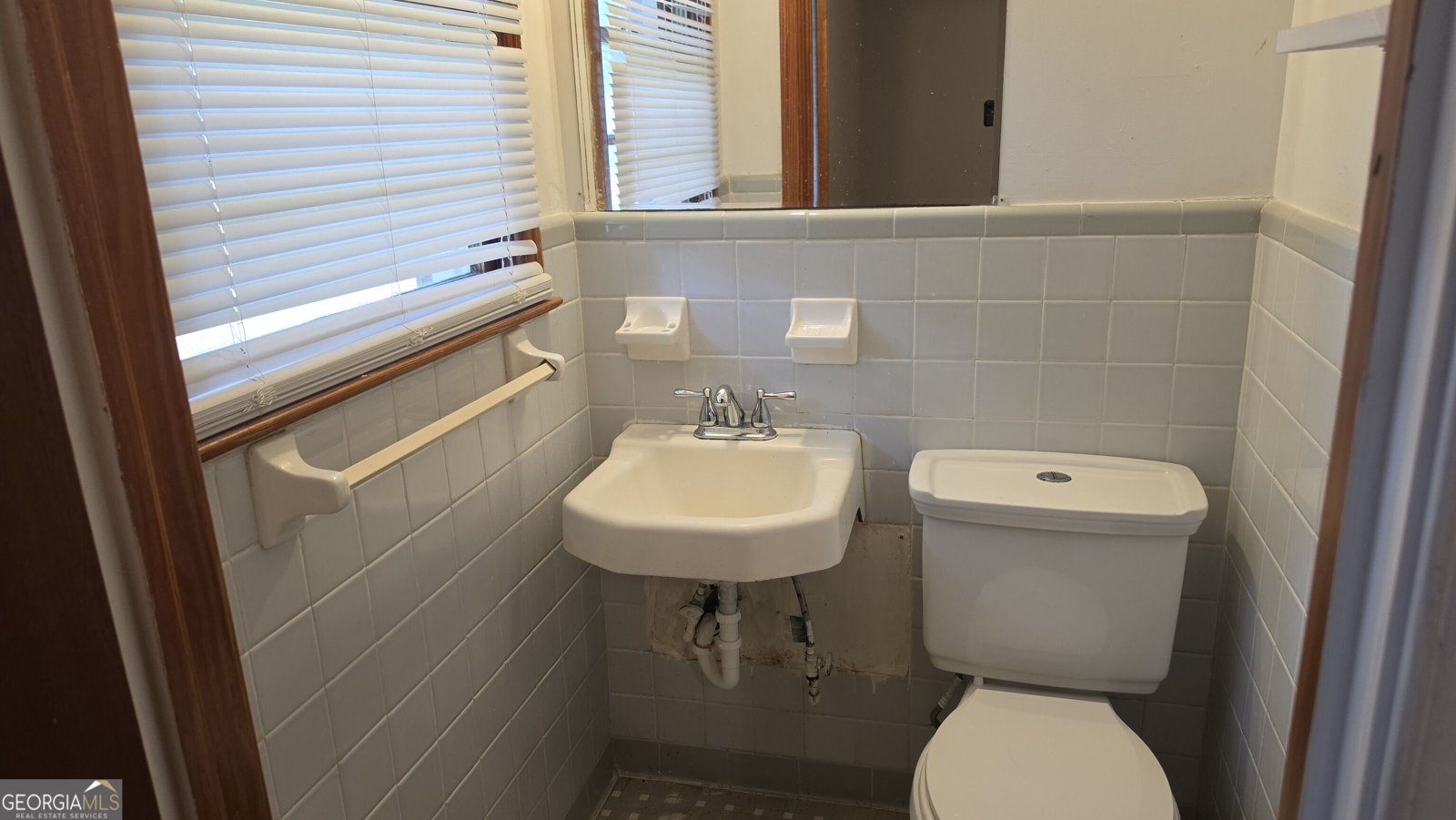 632 Pineridge Drive Forest Park - Photo 9