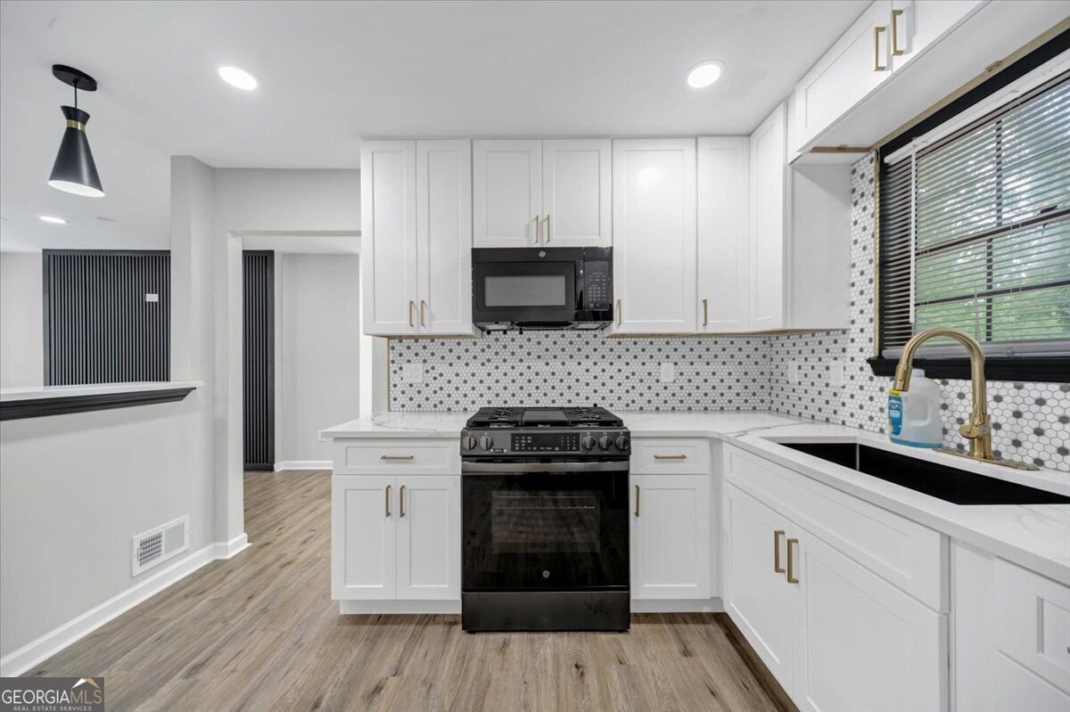 842 Brandy Oaks Lane Stone Mountain - Photo 12