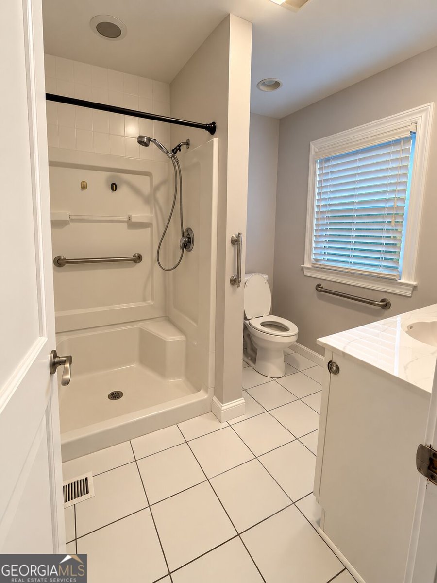 236 Tilney Avenue Griffin - Photo 8