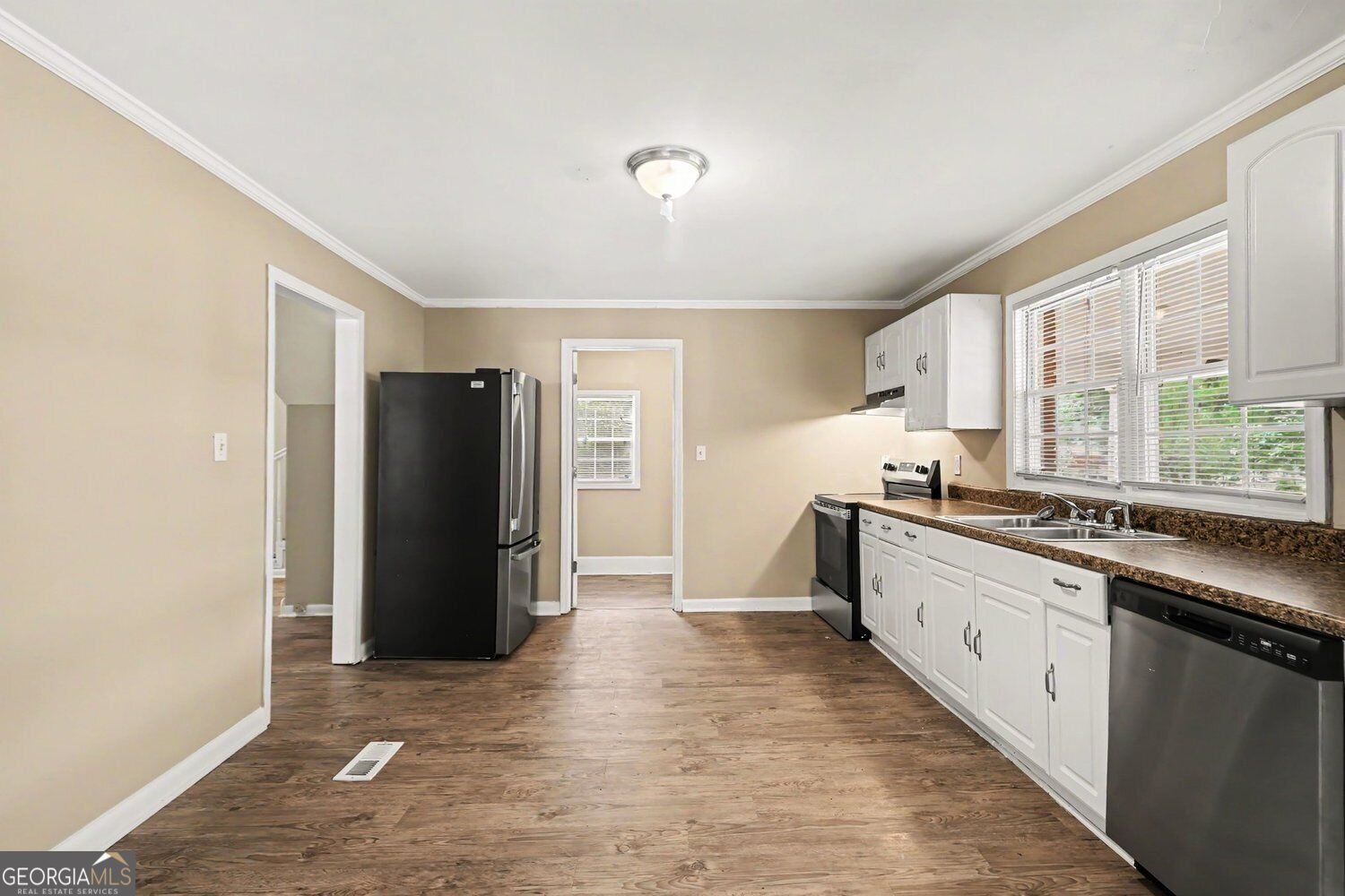 6323 Temple Street Lithia Springs - Photo 8