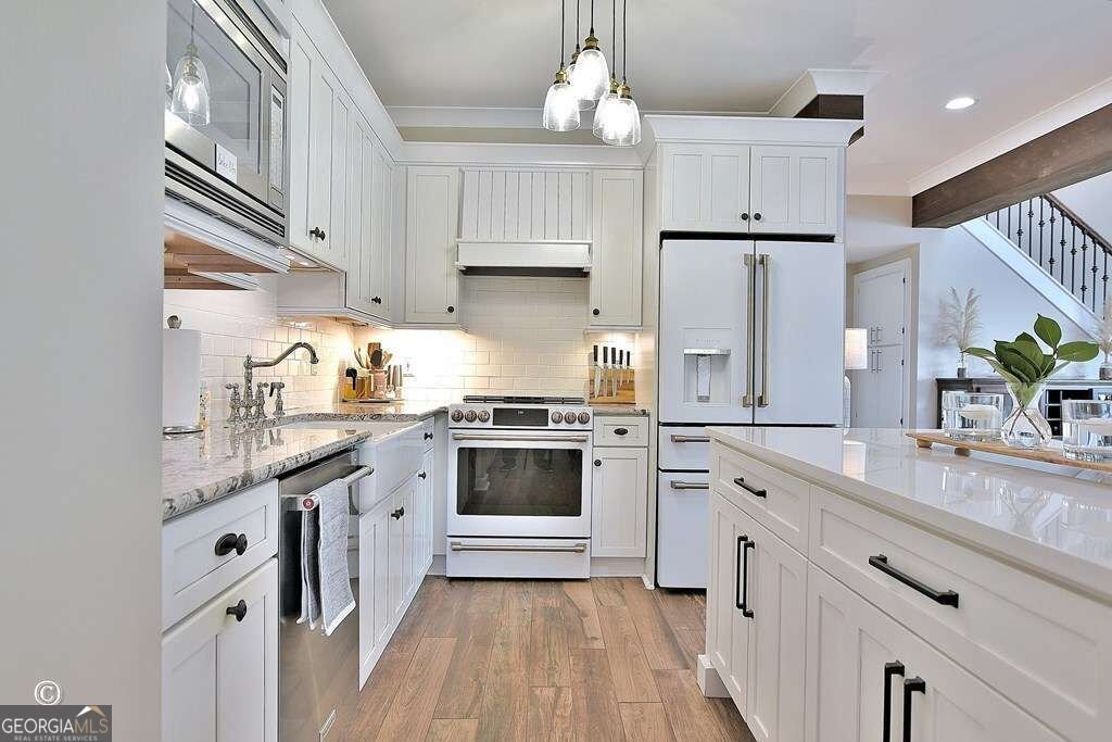 239 Robin Drive Hamilton - Photo 8