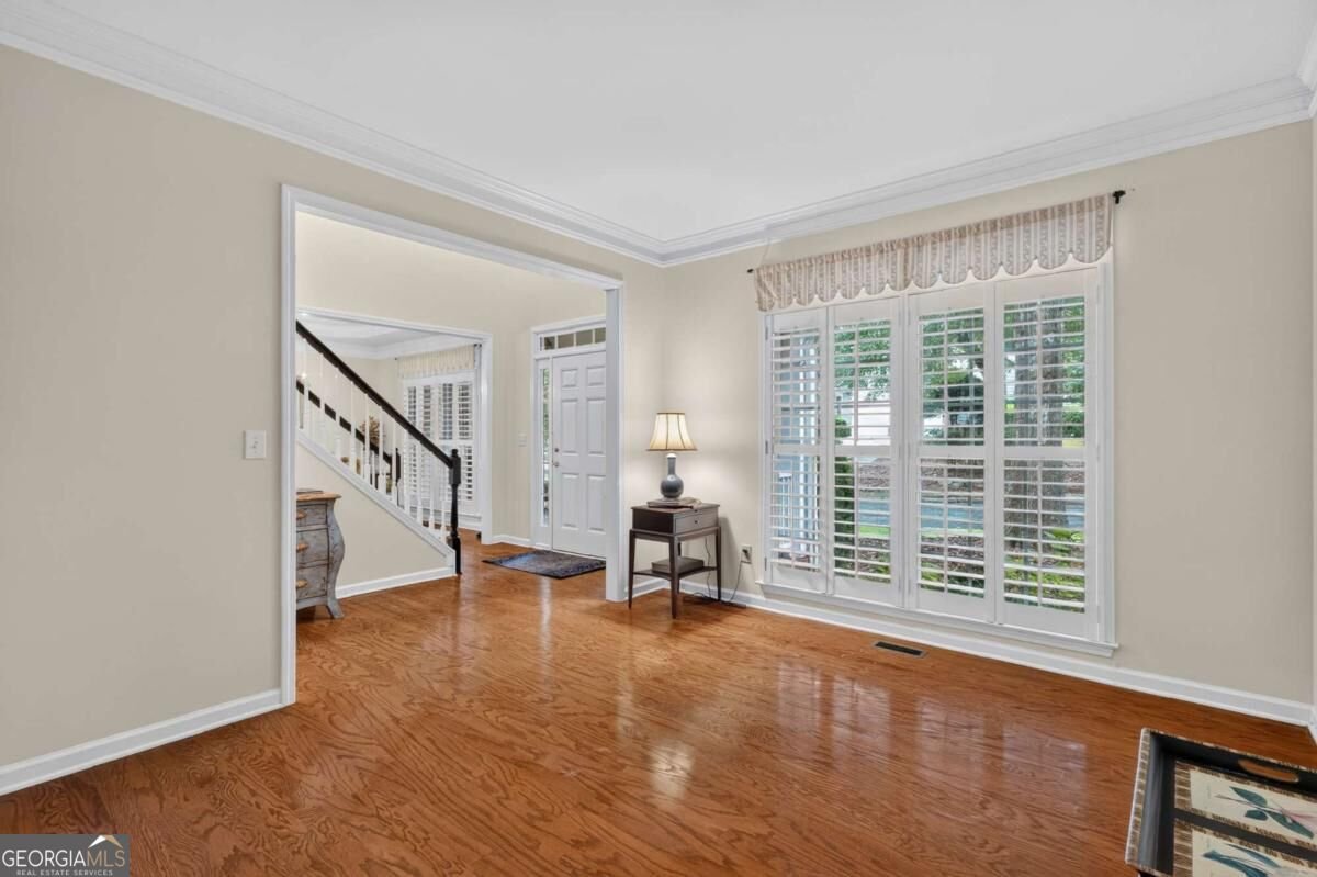 8640 Amsbury Way Cumming - Photo 6