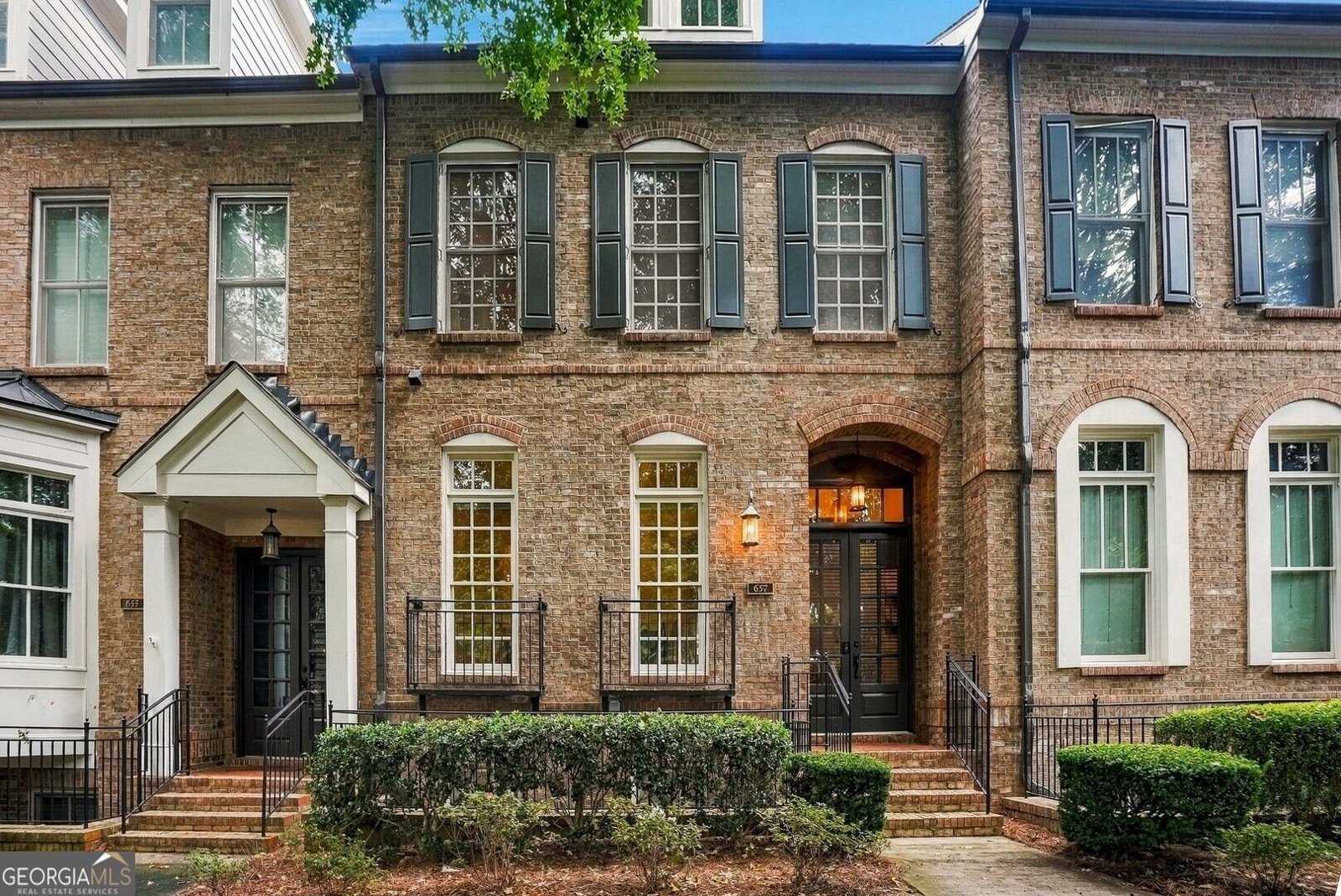 657 Lockton Place Sandy Springs - main photo