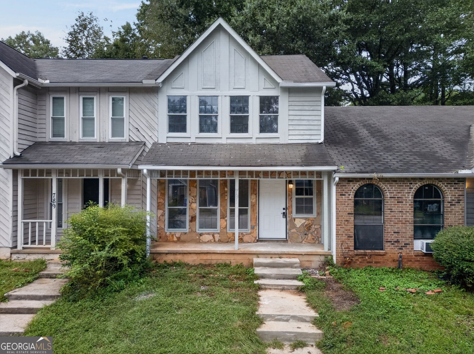 791 Heritage Oaks Drive Stone Mountain - main photo