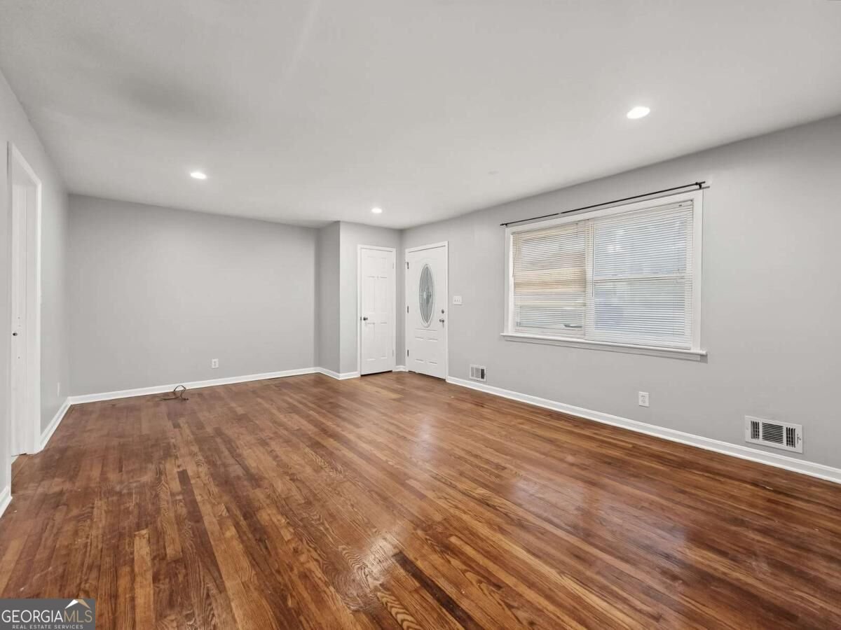 530 Allgood Road Stone Mountain - Photo 6