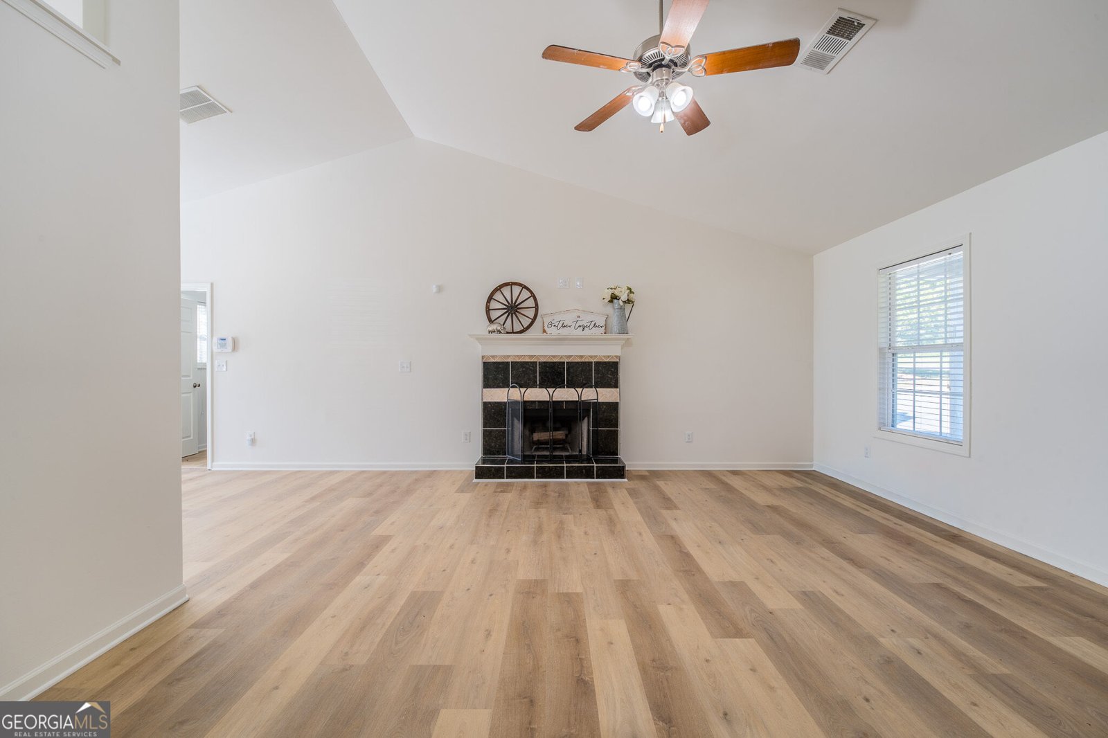 408 Wilshire Lane Bethlehem - Photo 10