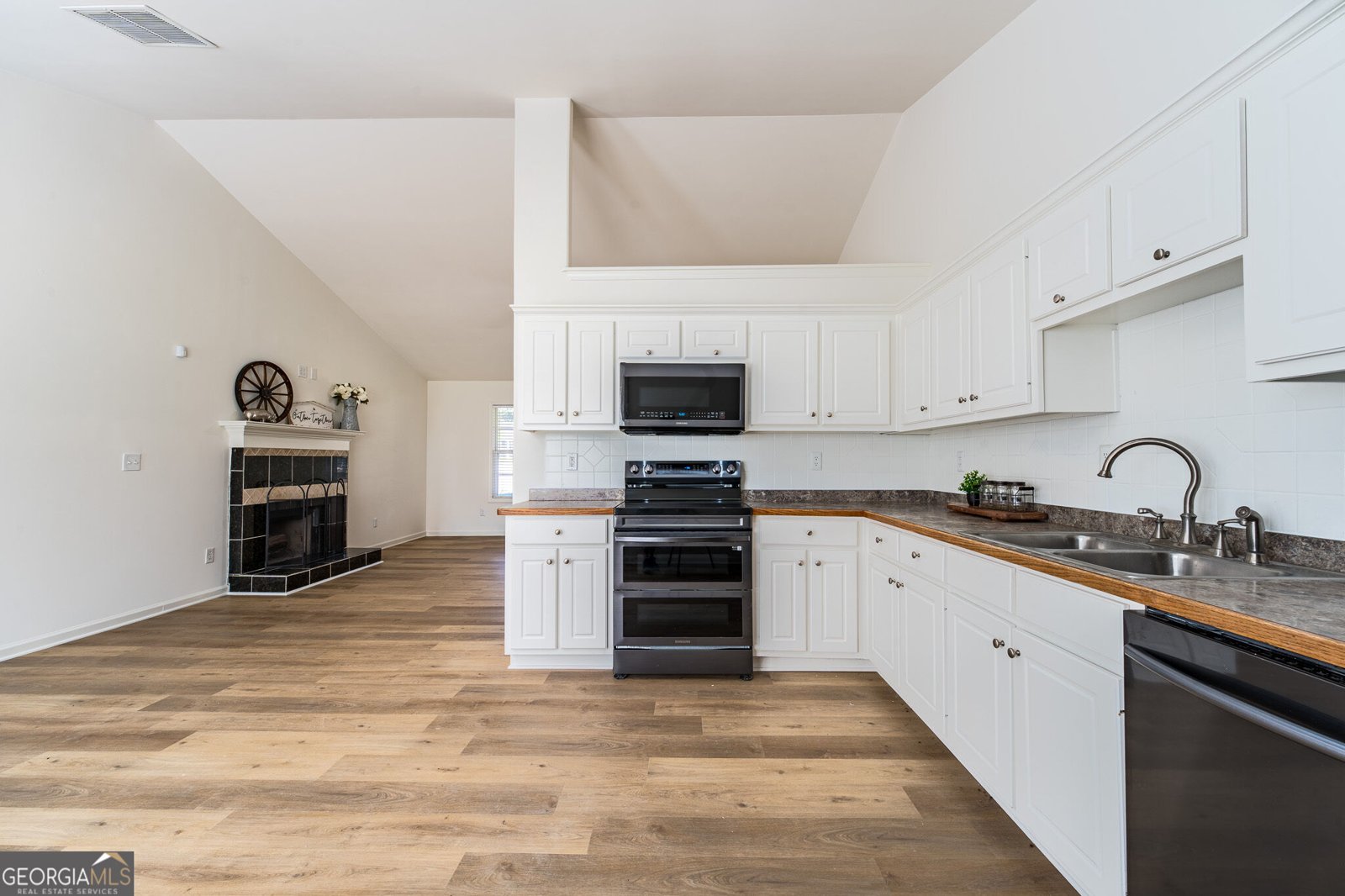 408 Wilshire Lane Bethlehem - Photo 16