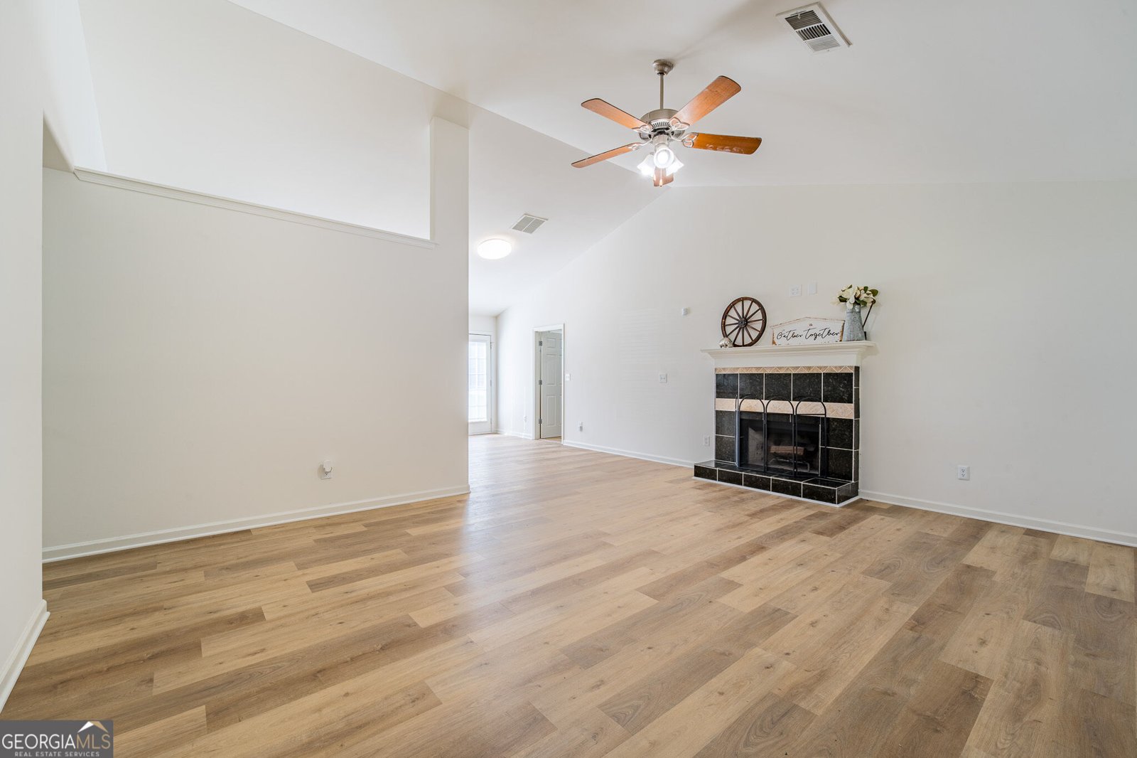 408 Wilshire Lane Bethlehem - Photo 8