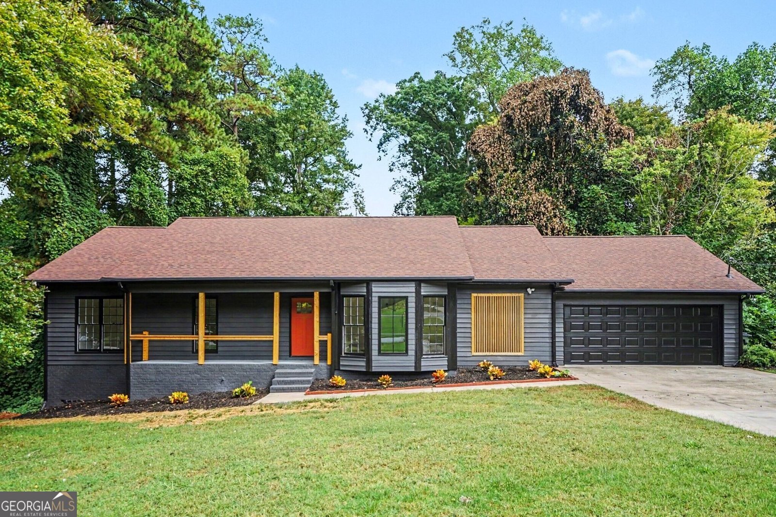 2016 CRESCENT Drive Snellville - main photo