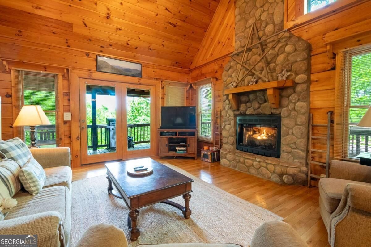 305 Martin Crossing Cherry Log - Photo 10