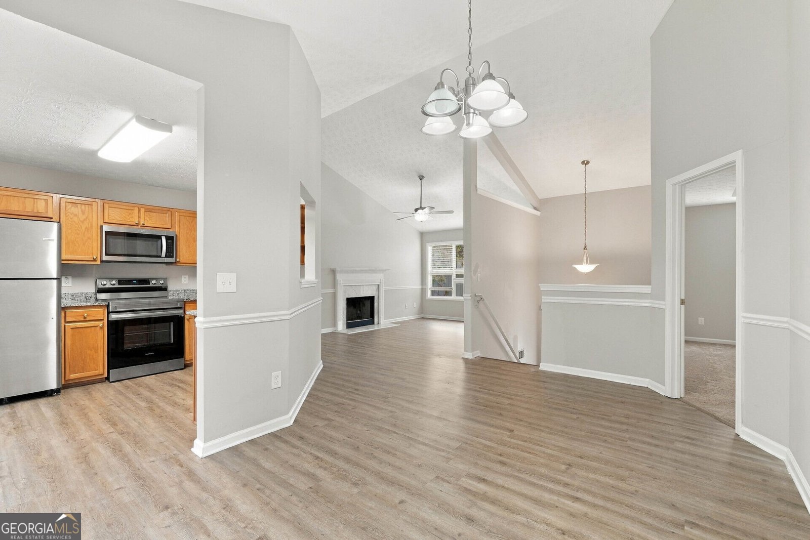 3852 Valley Creek Drive Flowery Branch - Photo 9