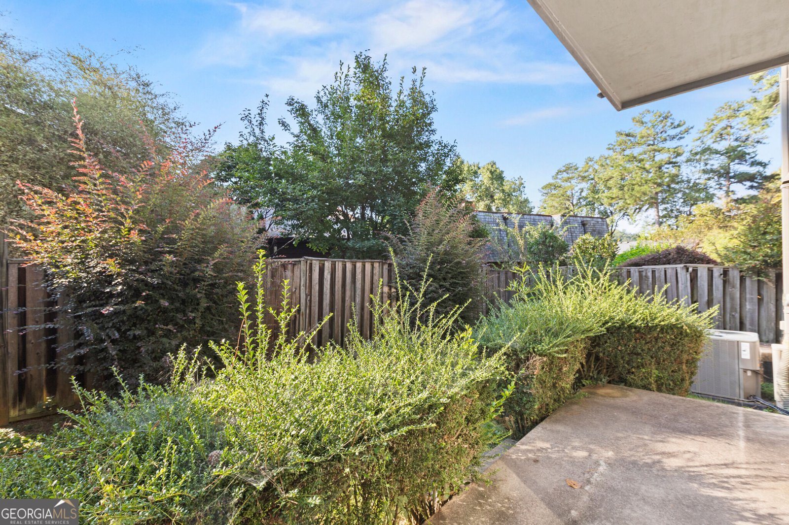 215 Leeward Lane Roswell - Photo 14
