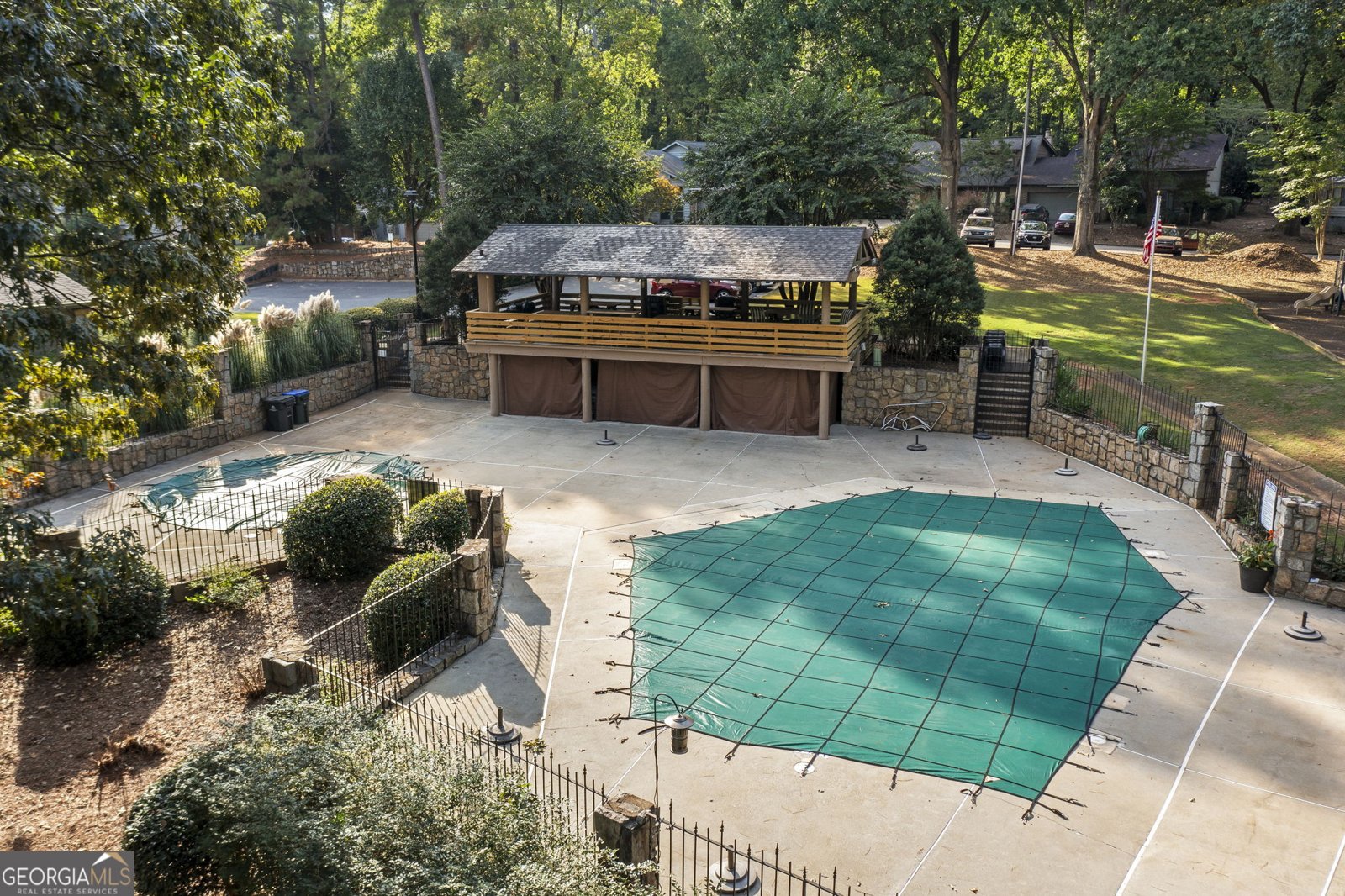 215 Leeward Lane Roswell - Photo 34