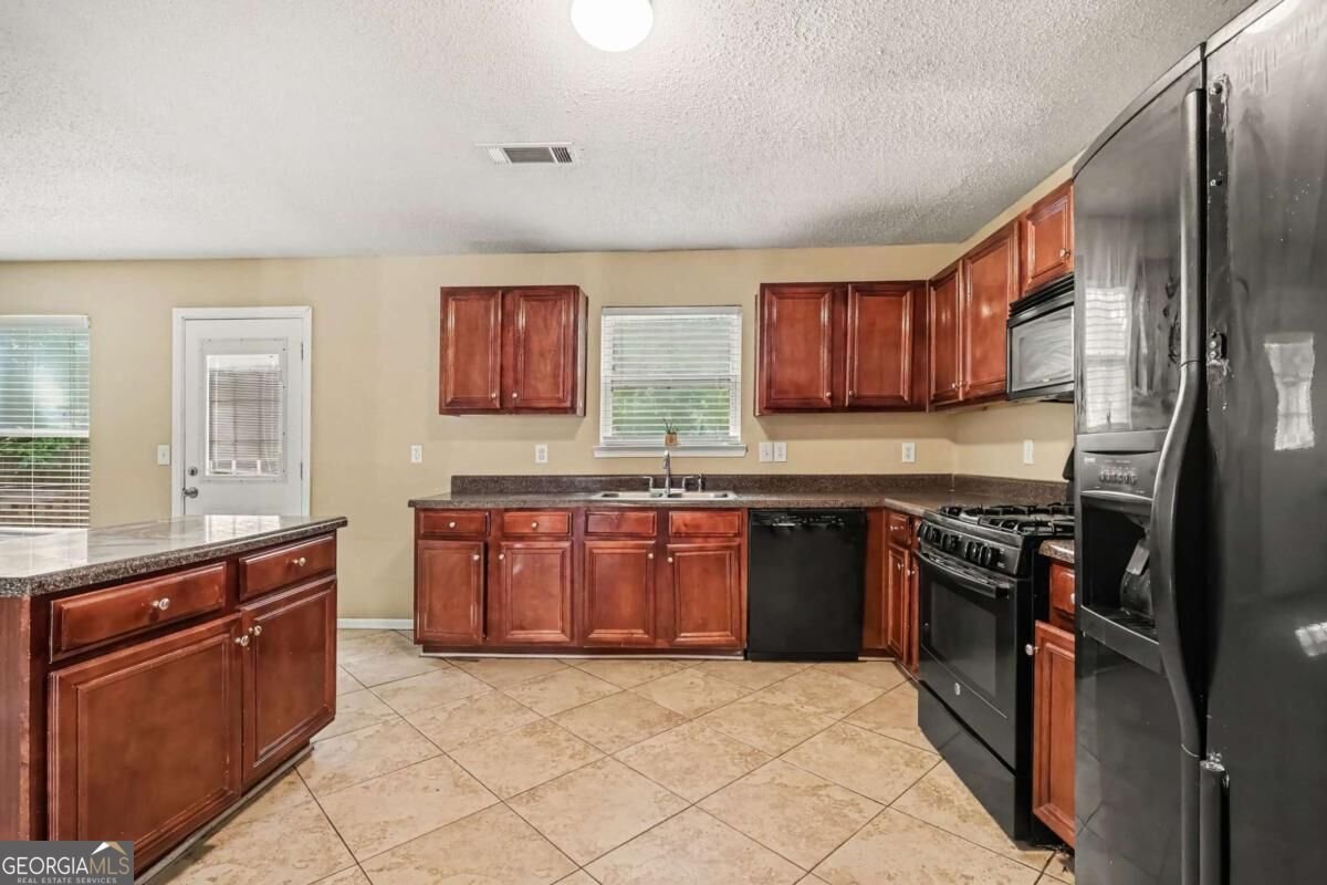 5027 Estonian Drive Fairburn - Photo 9