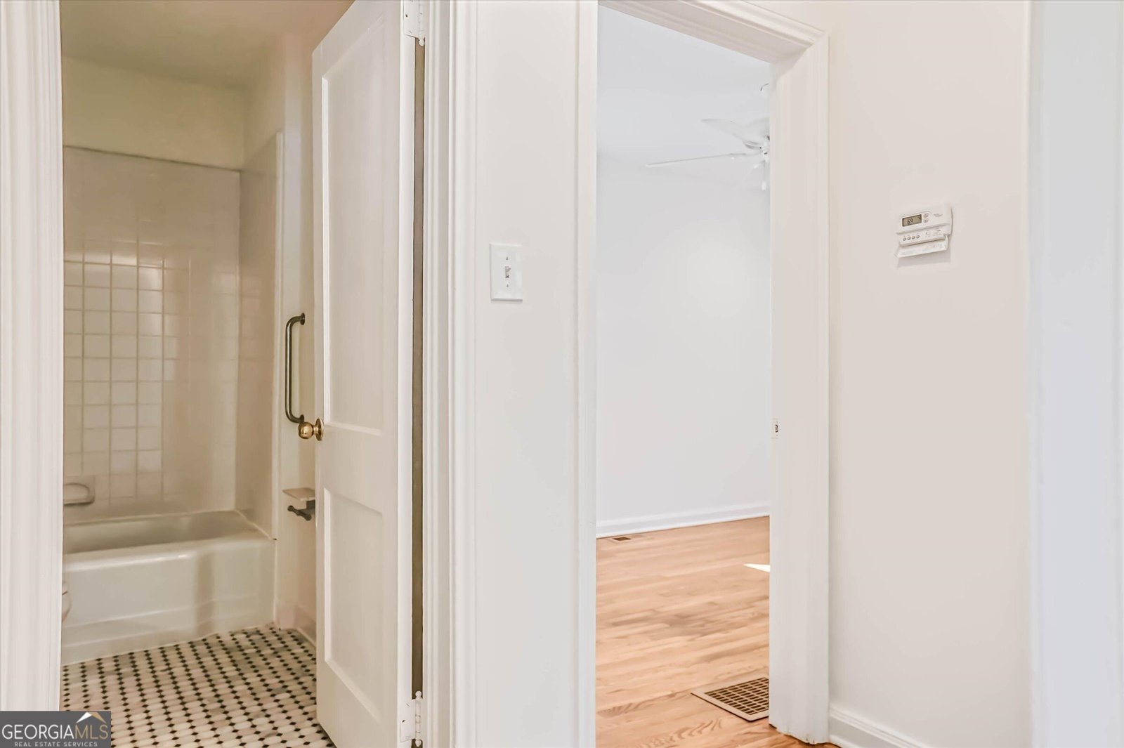 1464 Hawthorne Avenue Atlanta - Photo 12