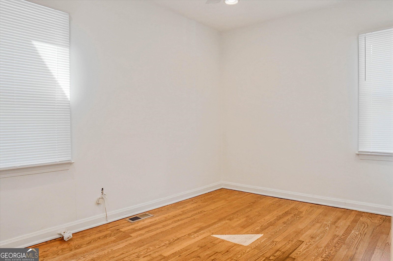 1464 Hawthorne Avenue Atlanta - Photo 13