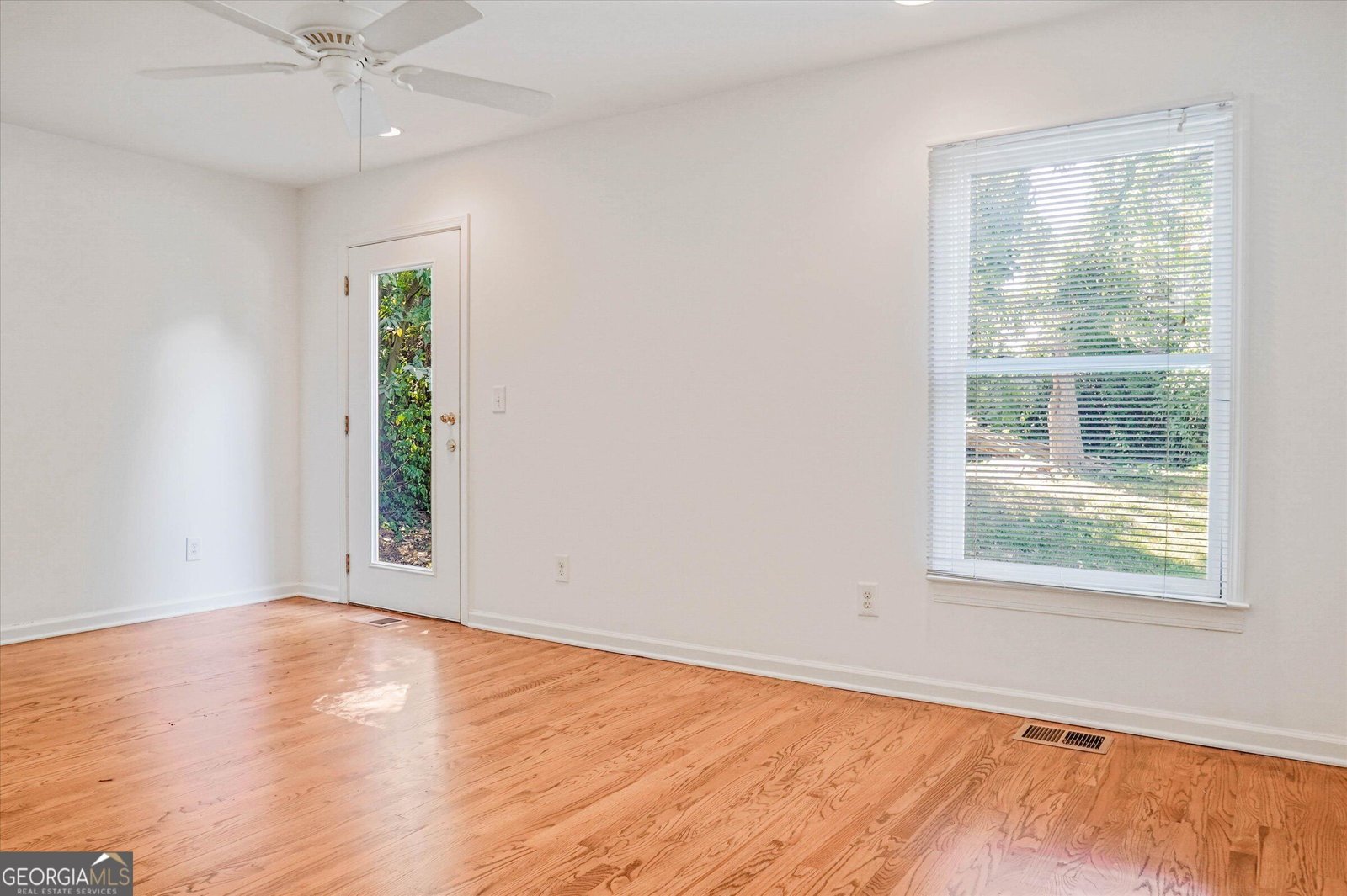 1464 Hawthorne Avenue Atlanta - Photo 8