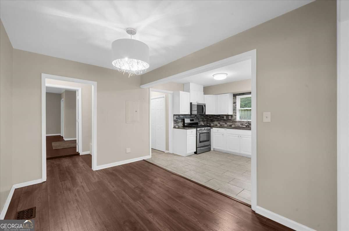 819 Woodbourne Drive Atlanta - Photo 8