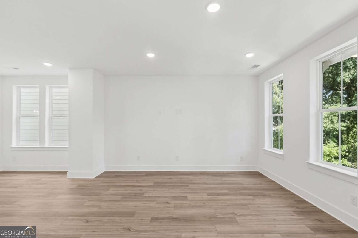 646 Memphis Drive Scottdale - Photo 13