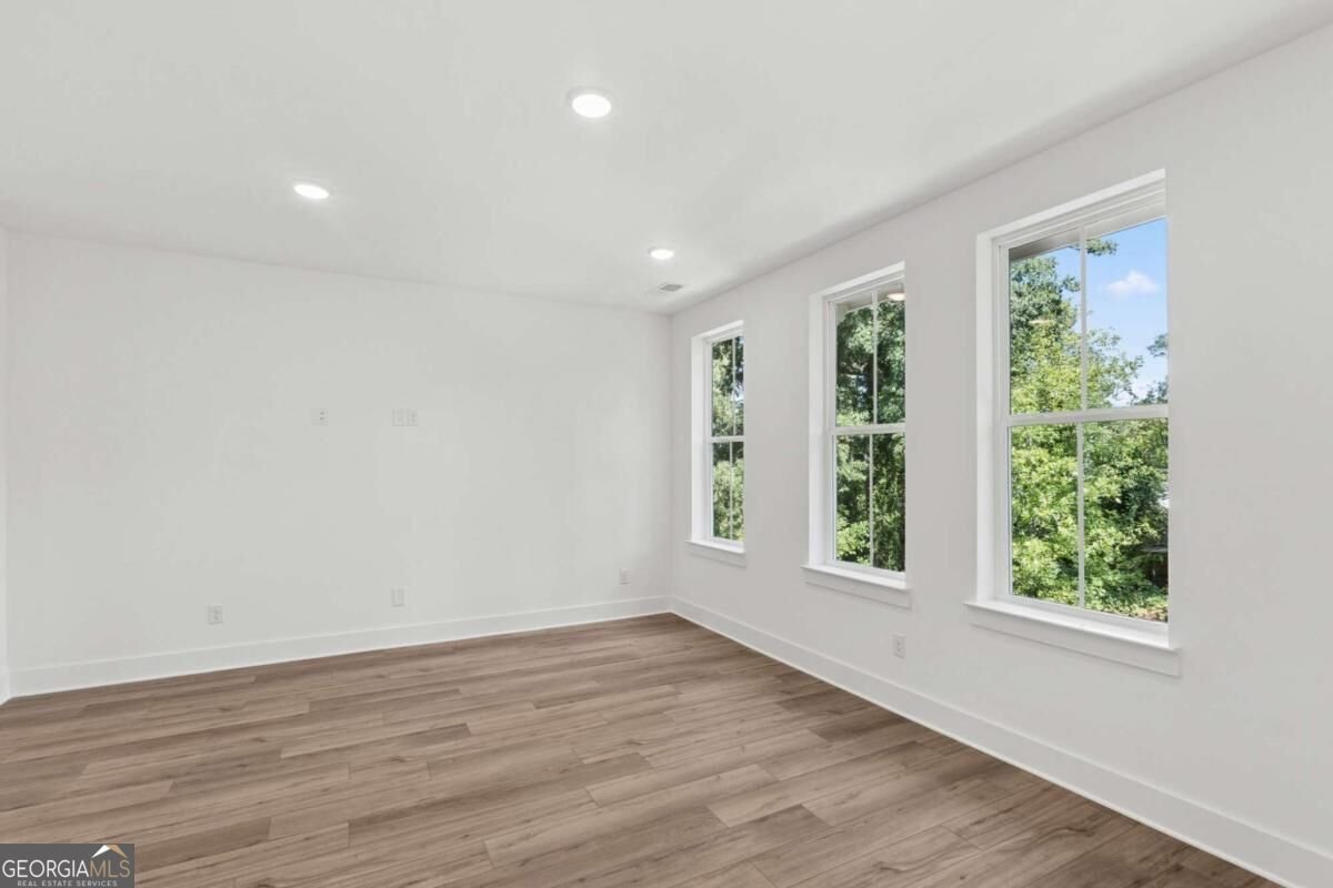 646 Memphis Drive Scottdale - Photo 14