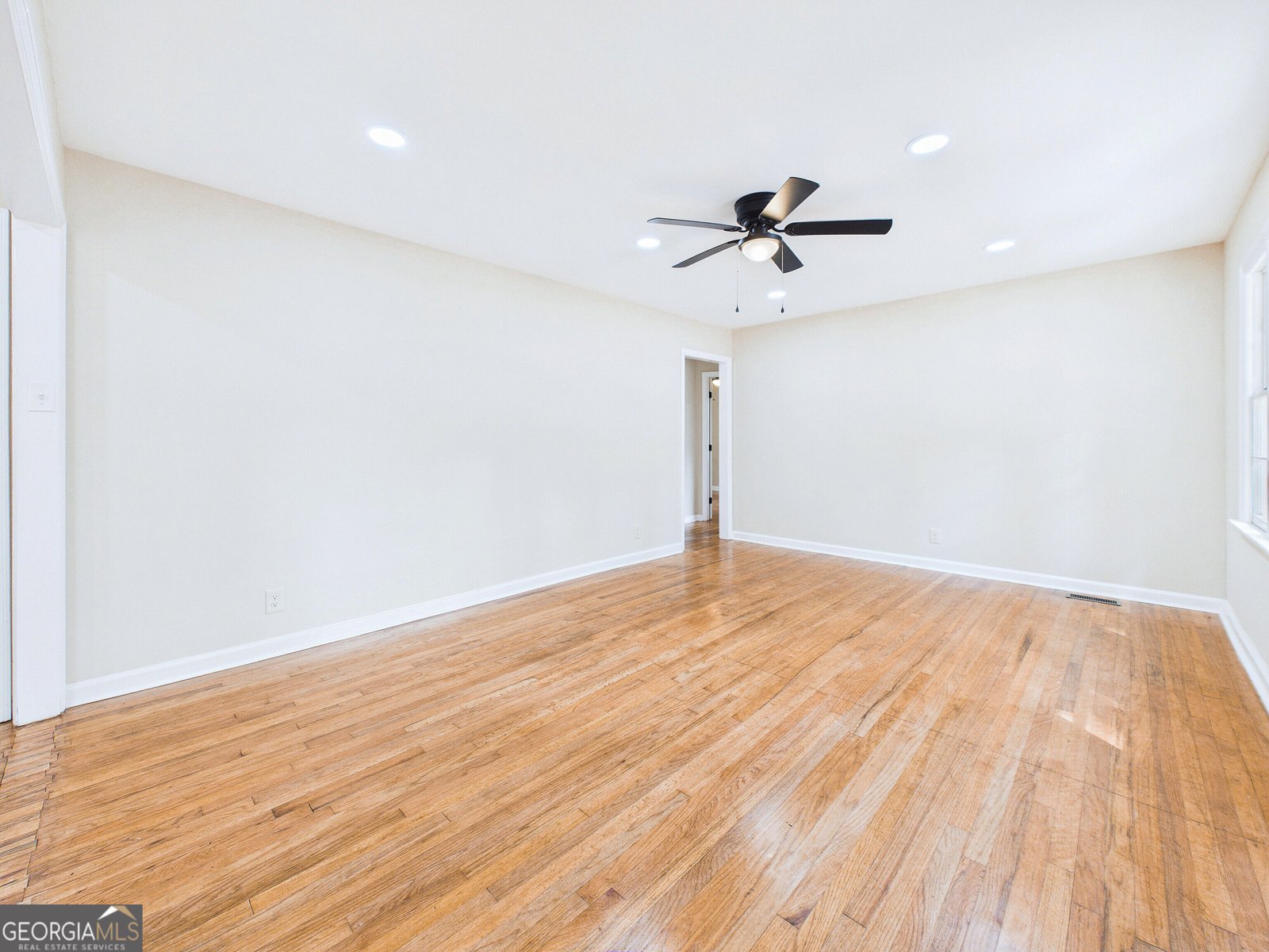 588 Rogers Drive Macon - Photo 9